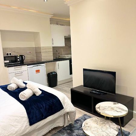 London Charm - Stylish Studio In Kensington Exteriör bild